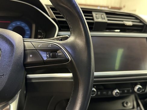 Used 2022 Audi Q3 2.0T Premium image 9