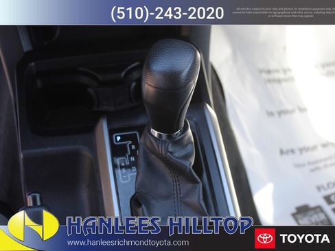 Used 2022 Toyota Tacoma SR5 RWD image 19