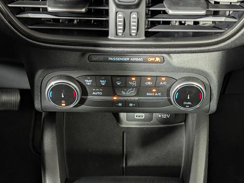 Certified 2025 Ford Escape ST-Line FWD image 15