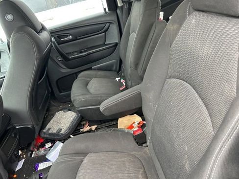 Used 2015 Chevrolet Traverse LT image 8