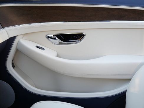 New 2026 Bentley Continental GTC image 15