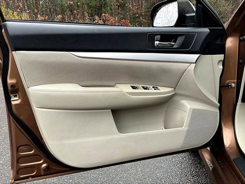 Used 2013 Subaru Legacy 2.5i Premium w/ All-Weather Pkg image 21