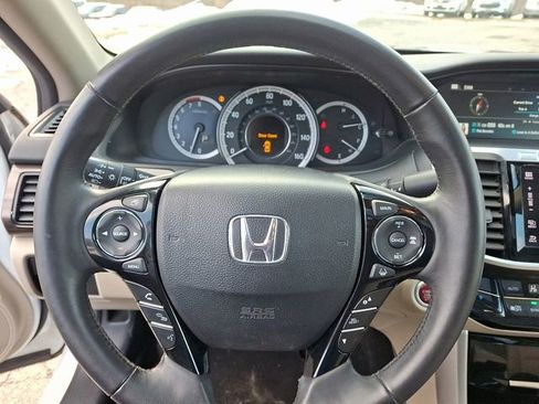 Used 2017 Honda Accord EX-L image 22