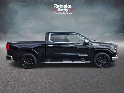 Used 2023 GMC Sierra 1500 SLT w/ SLT Convenience Package AWD/4WD image 4