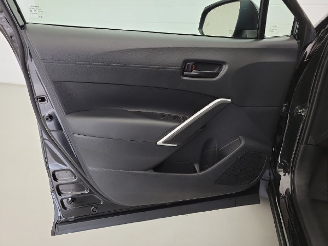 Used 2026 Toyota Corolla Cross LE FWD image 19