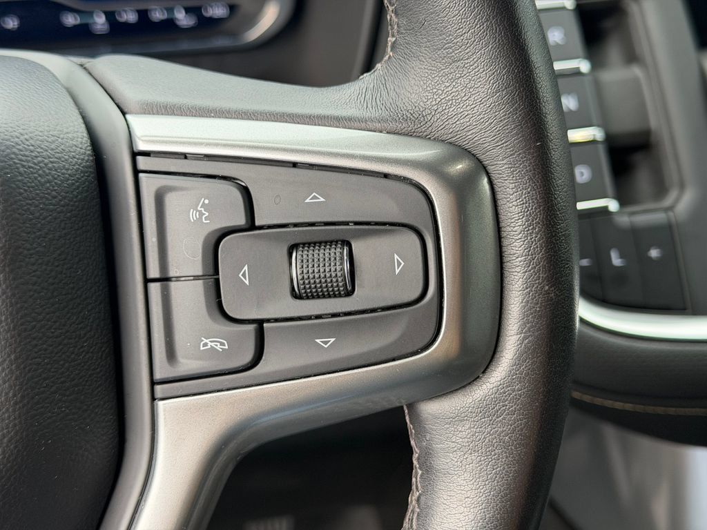 Used 2022 Chevrolet Tahoe Premier AWD/4WD image 28