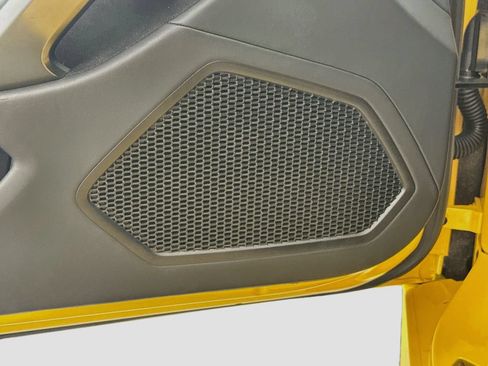 Used 2017 Lamborghini Huracan LP 580-2 RWD image 19