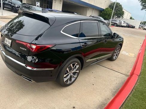 Used 2024 Acura MDX FWD w/ Technology Package image 4