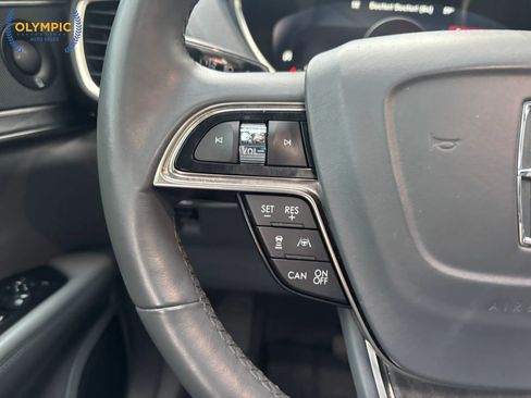 Used 2019 Lincoln Nautilus Reserve image 22