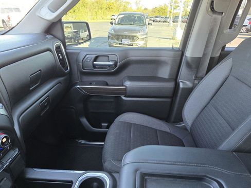 Used 2021 Chevrolet Silverado 1500 LT Trail Boss w/ Bed Protection Package image 13