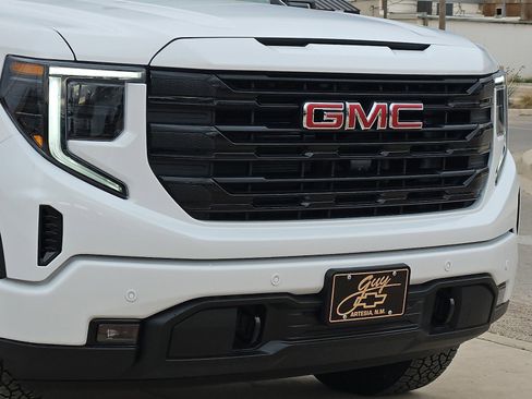 New 2026 GMC Sierra 1500 Elevation w/ Elevation Premium Package image 7