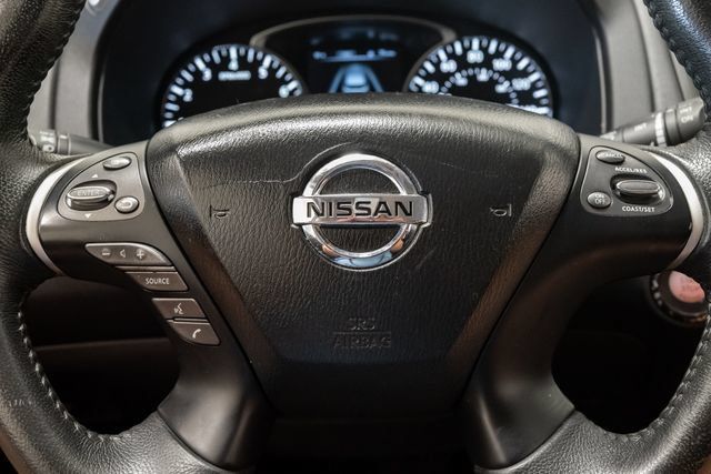 Used 2015 Nissan Pathfinder S FWD image 12