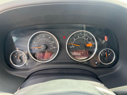 Used 2014 Jeep Compass Latitude image 13