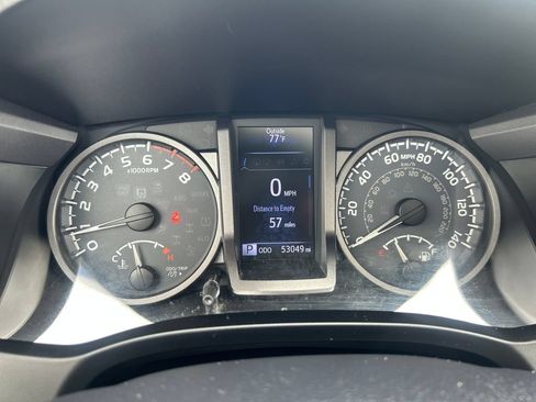 Certified 2018 Toyota Tacoma TRD Sport AWD/4WD image 18