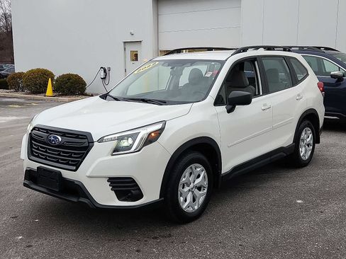 Used 2022 Subaru Forester image 3