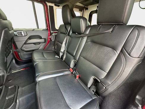 Certified 2022 Jeep Wrangler Unlimited Rubicon AWD/4WD image 9