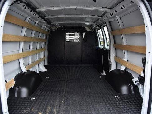 Used 2024 GMC Savana 2500 w/ Driver Convenience Package image 21