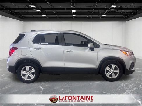 Used 2020 Chevrolet Trax LS w/ Tint and Cruise Package image 6