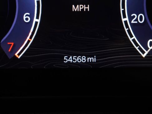 Used 2024 Jeep Grand Cherokee Limited image 17