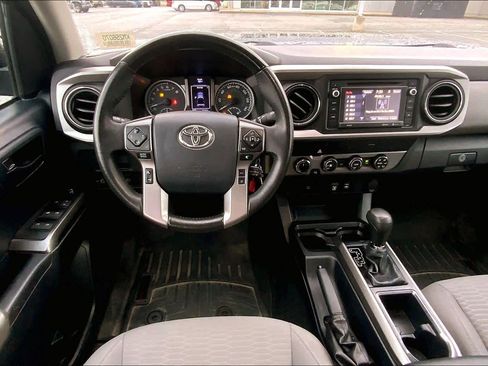 Used 2019 Toyota Tacoma SR5 image 6