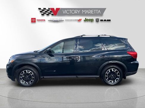 Used 2020 Nissan Pathfinder SL image 2