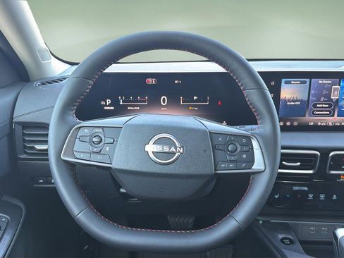 New 2026 Nissan Sentra SR FWD image 9