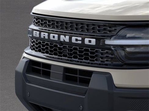 New 2025 Ford Bronco Sport Outer Banks w/ Outer Banks Tech Package+ image 17