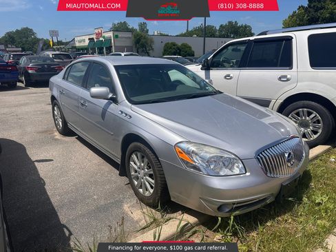 Used 2011 Buick Lucerne CXL FWD image 3