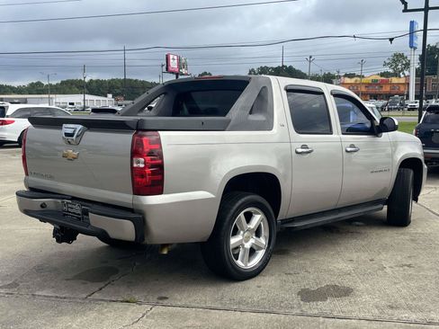 Used 2007 Chevrolet Avalanche LS RWD image 3