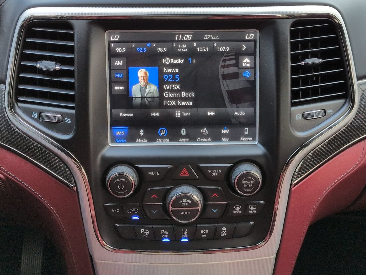 Used 2018 Jeep Grand Cherokee Trackhawk AWD/4WD image 18