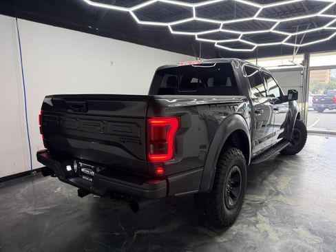 Used 2018 Ford F150 Raptor w/ Equipment Group 802A Luxury AWD/4WD image 5
