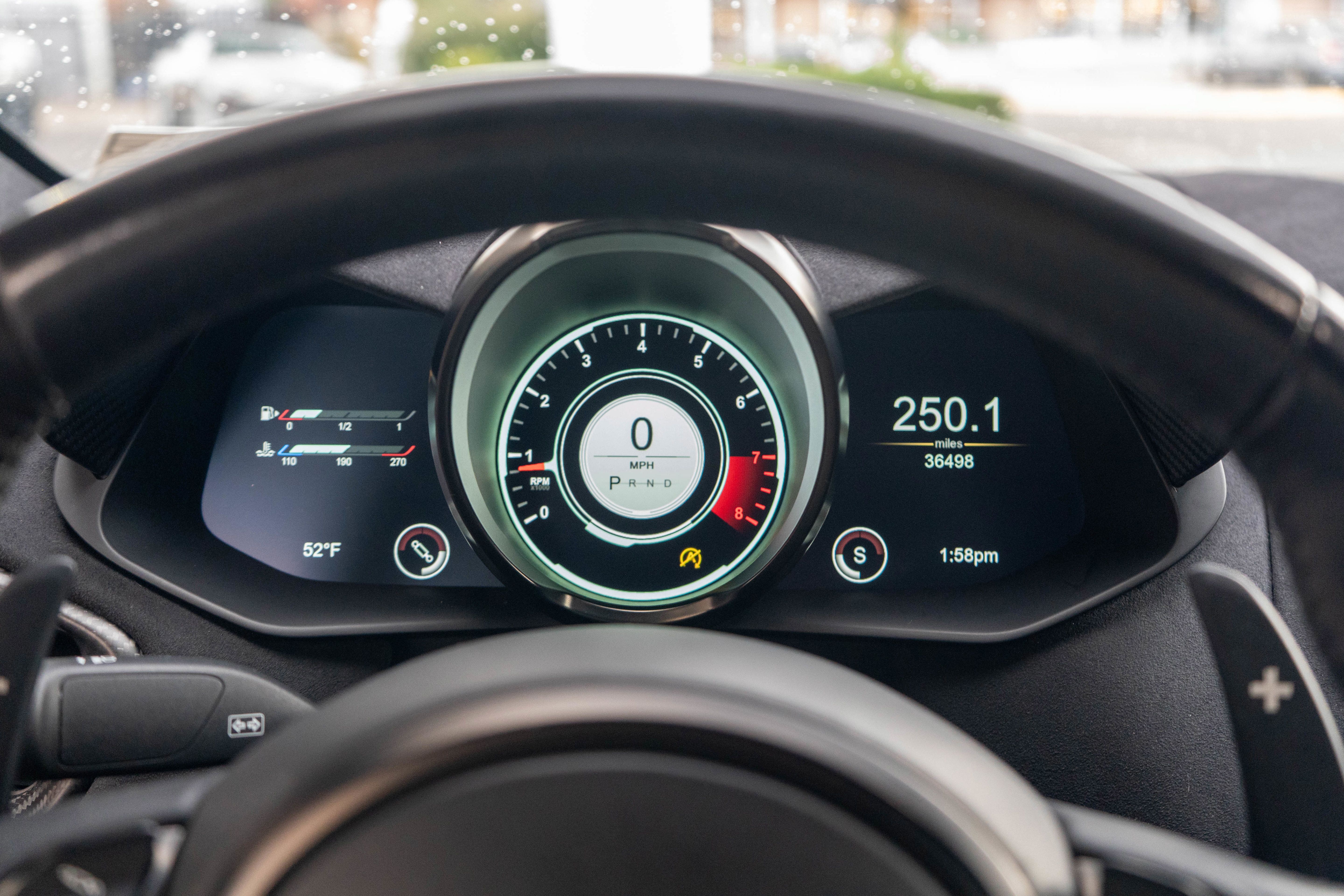 Used 2020 Aston Martin V8 Vantage Coupe RWD image 6