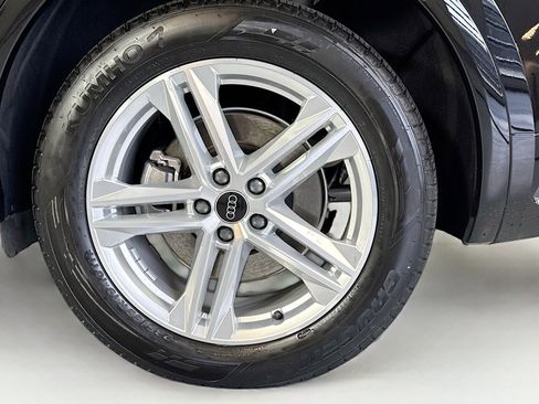 Used 2025 Audi Q5 e Premium Plus w/ Premium Plus Package AWD/4WD image 30