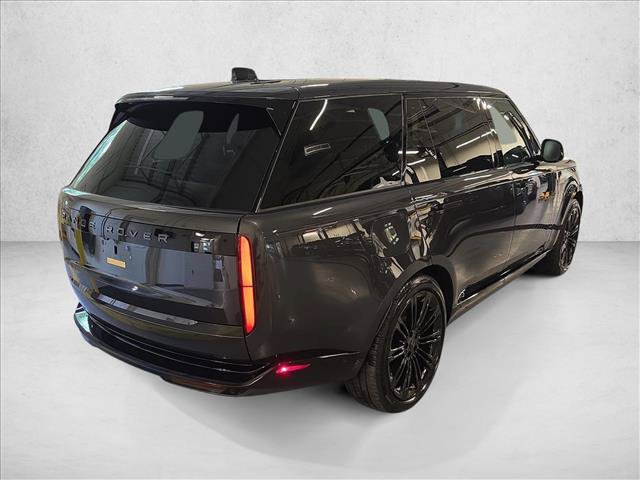 New 2026 Land Rover Range Rover Long Wheelbase SE AWD/4WD image 5