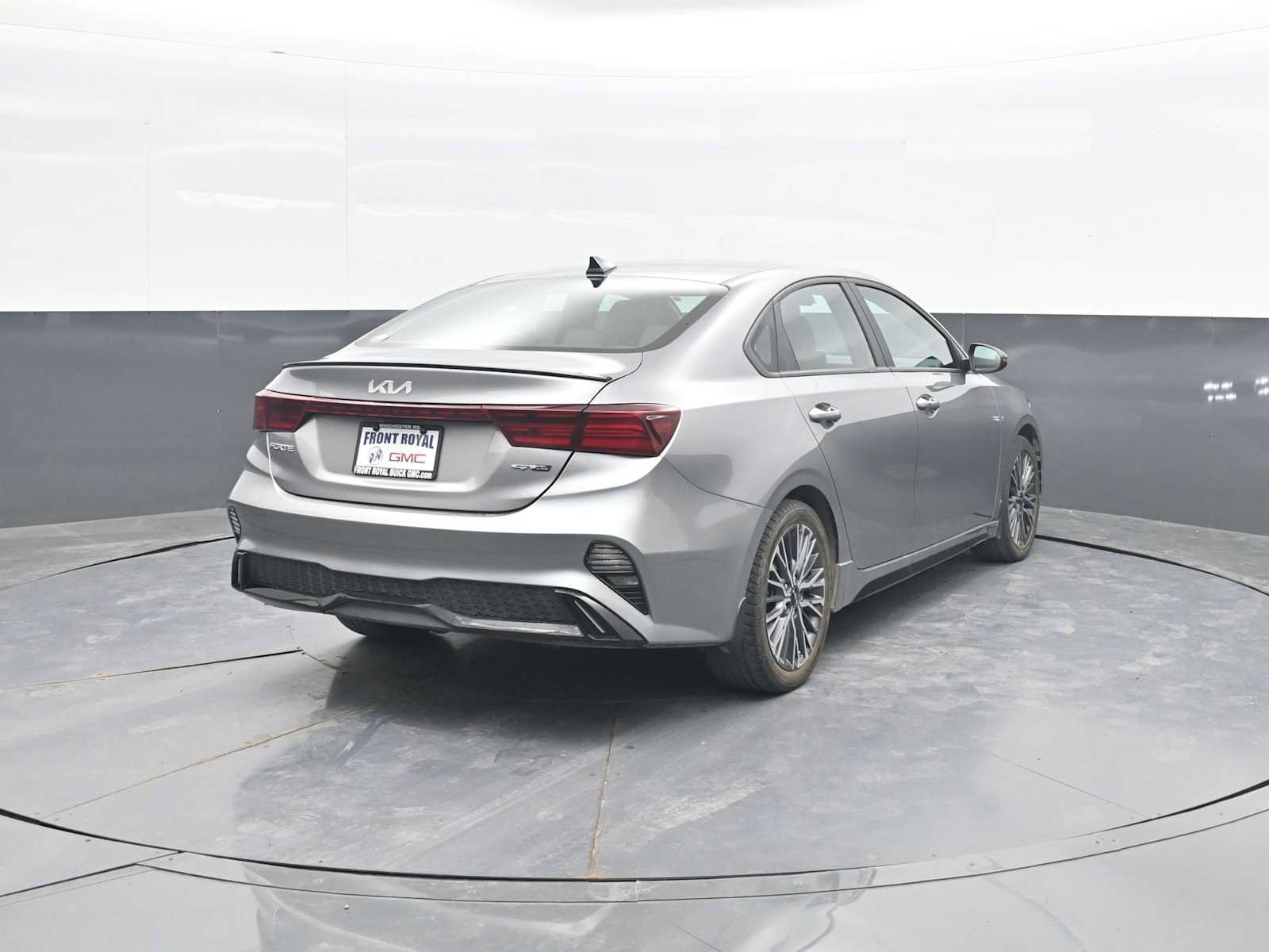 Used 2023 Kia Forte GT-Line w/ GT-Line Premium Package FWD image 7