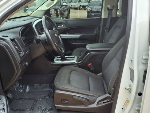 Used 2022 Chevrolet Colorado LT w/ LT Convenience Package RWD image 12