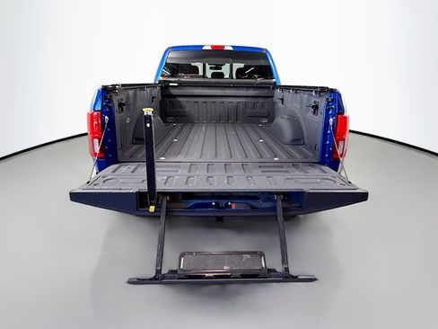 Used 2018 Ford F150 Lariat w/ Equipment Group 502A Luxury AWD/4WD image 25