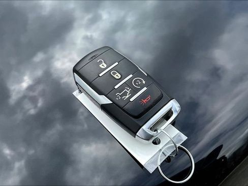 Used 2022 RAM 1500 Laramie image 10