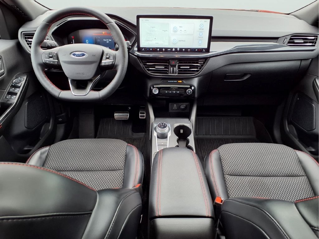Used 2024 Ford Escape ST-Line w/ Tech Pack #1 AWD/4WD image 11