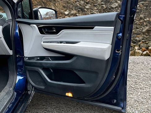 Used 2023 Honda Odyssey Touring image 21