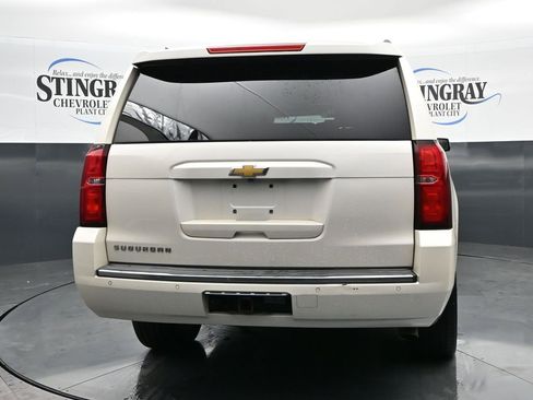 Used 2015 Chevrolet Suburban LTZ RWD image 6
