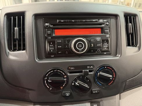 Used 2015 Chevrolet City Express LS image 13