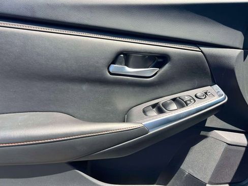 Used 2023 Nissan Sentra SR FWD image 15