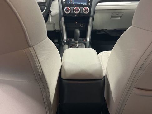 Used 2017 Subaru Forester 2.5i Premium w/ All-Weather Package image 36