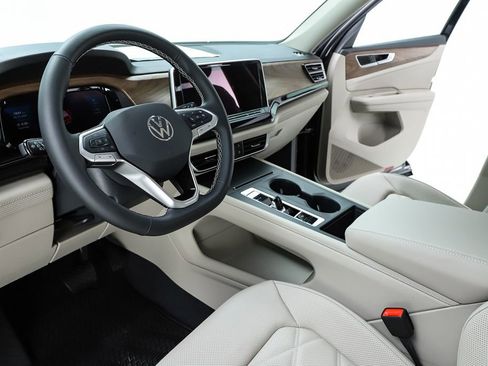 New 2026 Volkswagen Atlas SE image 19