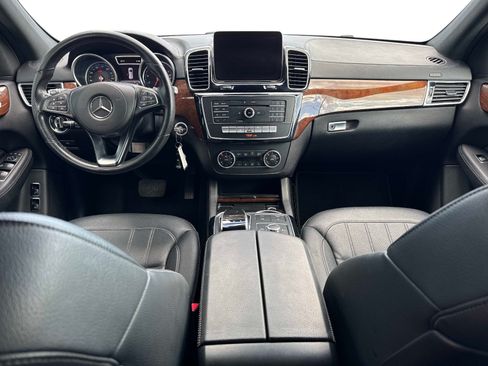 Used 2019 Mercedes-Benz GLS 450 4MATIC image 16