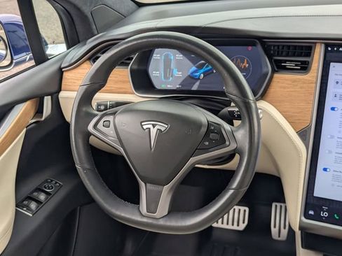 Used 2020 Tesla Model X Performance image 15