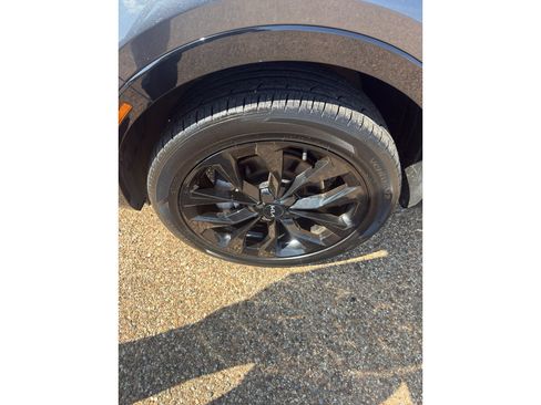 Used 2023 Kia Sorento SX AWD/4WD image 9