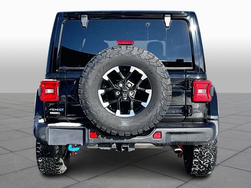 Used 2024 Jeep Wrangler Unlimited Rubicon 4xe image 5
