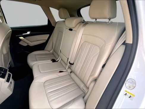 Used 2022 Audi Q5 2.0T Premium Plus AWD/4WD image 28
